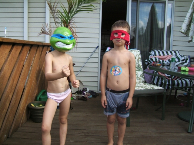 Ð§ÐµÑ€ÐµÐ¿Ð°Ñ…Ð¸ Ð½Ð¸Ð½Ð·Ð¸-Ð Ð¾Ð¼ÐºÐ° Ð¸ ÐœÐ°Ð¹Ñ
