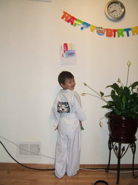 Ð¸ ÑÐ·Ð°Ð´Ð¸ Ñ‚Ð¾Ð¶Ðµ ÐºÐ°Ñ€Ð°Ñ‚Ð¸ÑÑ‚
