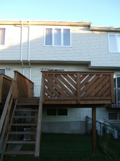 Ð²Ð¸Ð´ Ñ Ð·Ð°Ð´Ð½ÐµÐ³Ð¾ Ð´Ð²Ð¾Ñ€Ð° Ð²ÐµÑ‡ÐµÑ€Ð¾Ð¼
