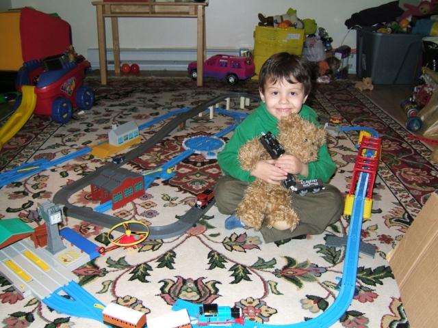 15.01.07
Ð—Ð½Ð°ÐºÐ¾Ð¼Ð¸Ð¼ Ñ‚Ð°Ð»Ð¸ÑÐ¼Ð°Ð½ ÐºÐ»Ð°ÑÑÐ° Ð¢ÐµÐ´Ð´Ð¸ Ñ Ð¸Ð³Ñ€Ð¾Ð²Ð¾Ð¹ ÐºÐ¾Ð¼Ð½Ð°Ñ‚Ð¾Ð¹ Ð¸ Ð¸Ð³Ñ€ÑƒÑˆÐºÐ°Ð¼Ð¸
